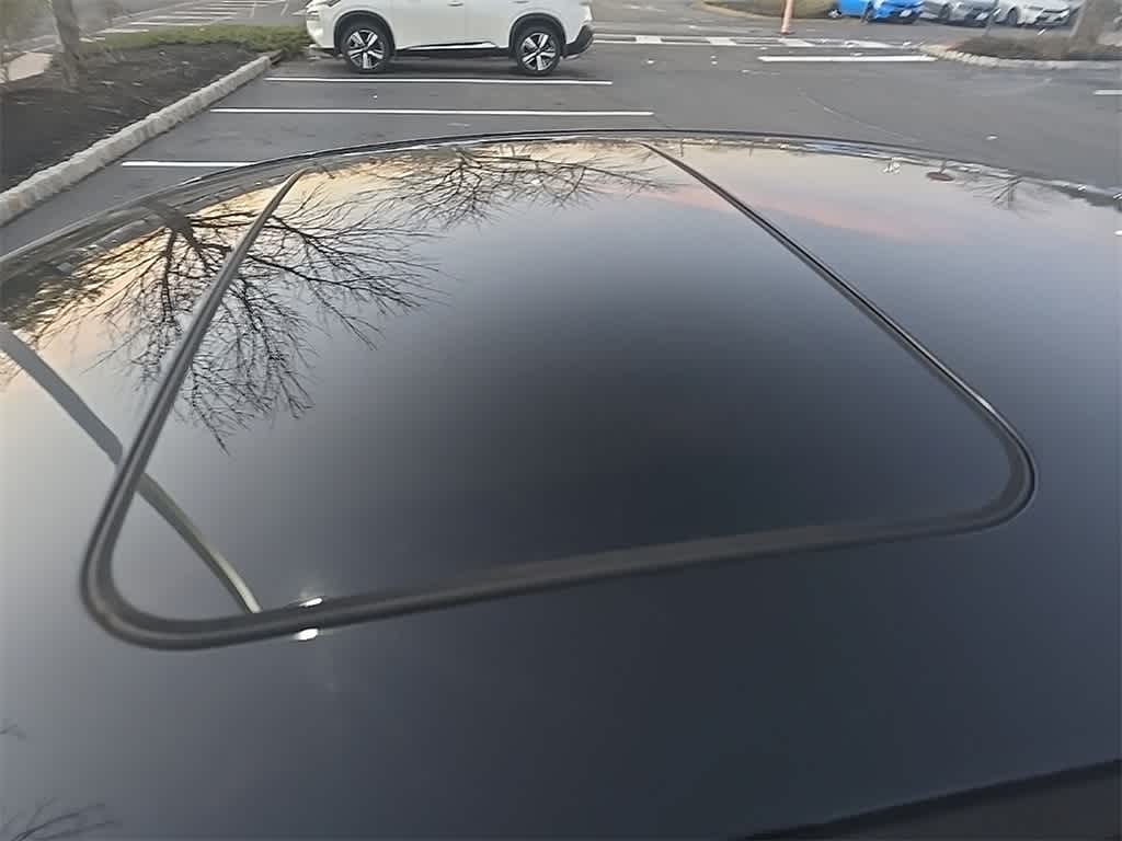 Thumbnail: 2019 Hyundai Elantra - 8