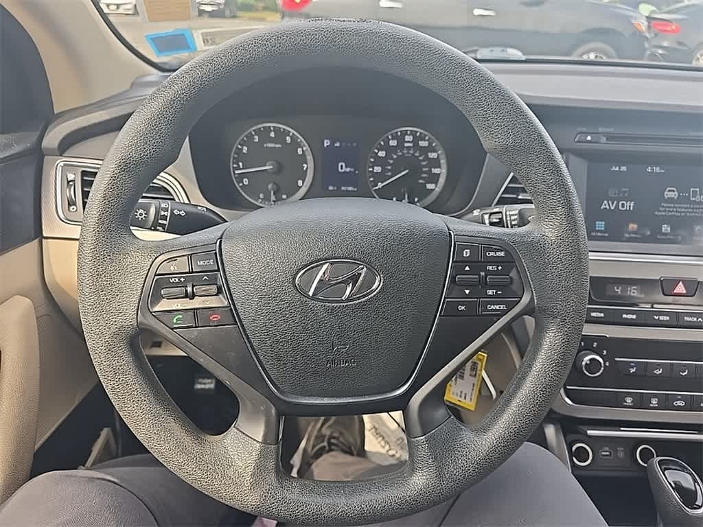 Thumbnail: 2017 Hyundai Sonata - 10