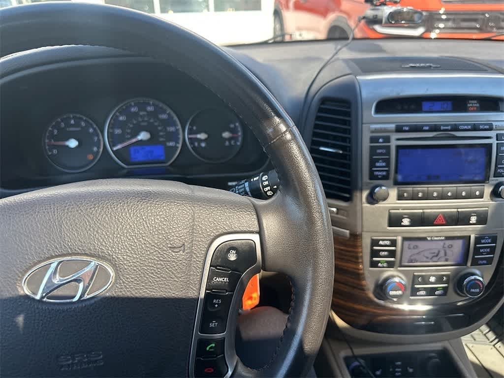 Thumbnail: 2011 Hyundai Santa Fe - 11