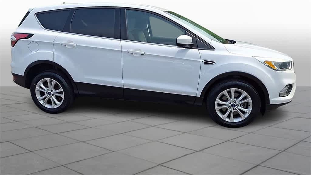 Thumbnail: 2017 Ford Escape - 9