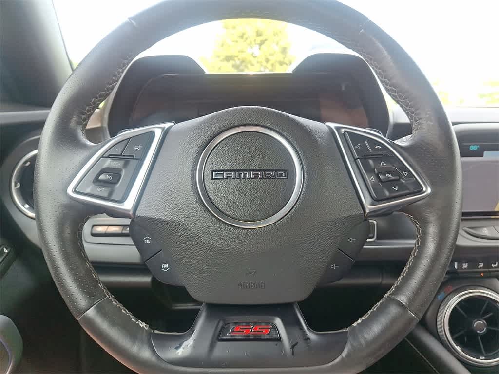 2018 Chevrolet Camaro  16