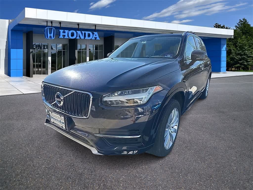 2016 Volvo XC90 T6 Momentum -
                  Hamilton, NJ