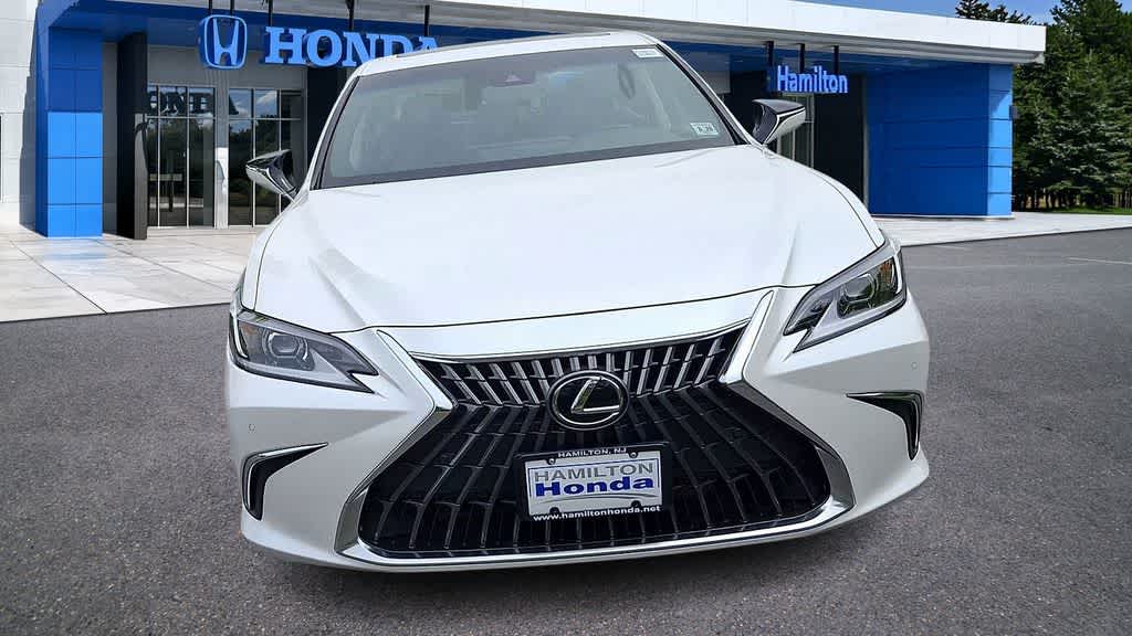 Thumbnail: 2023 Lexus ES - 3