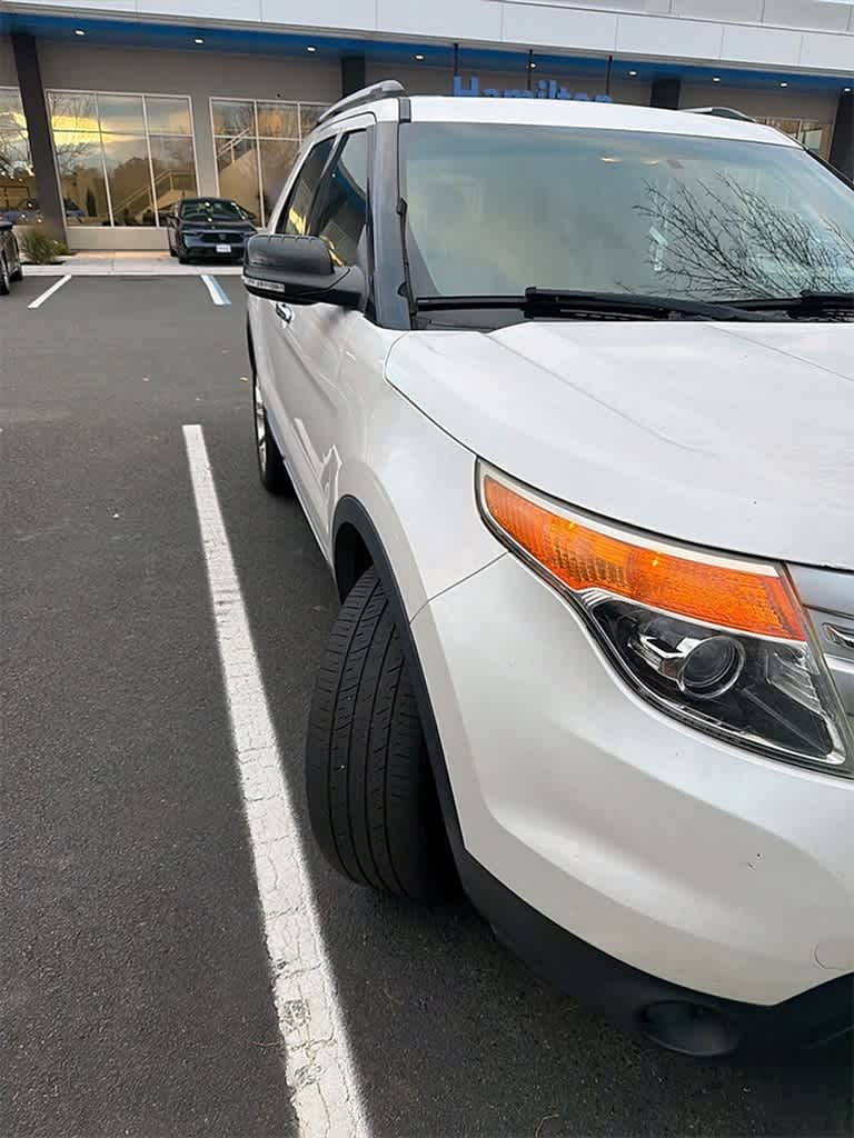 Thumbnail: 2013 Ford Explorer - 3