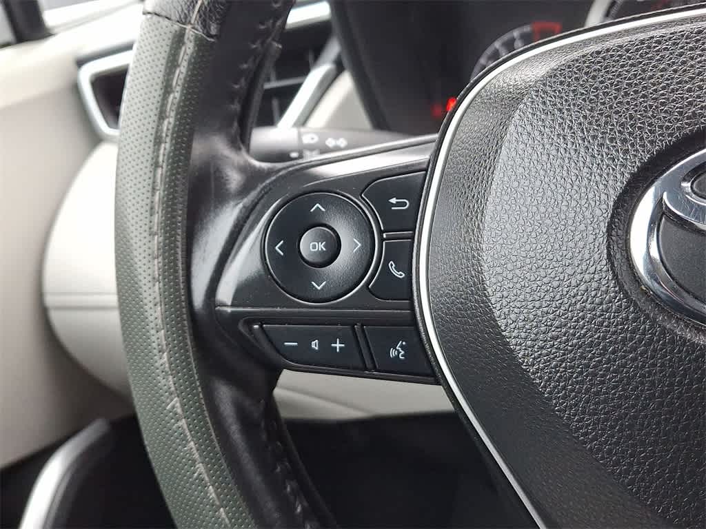 Thumbnail: 2022 Toyota Corolla Cross - 17