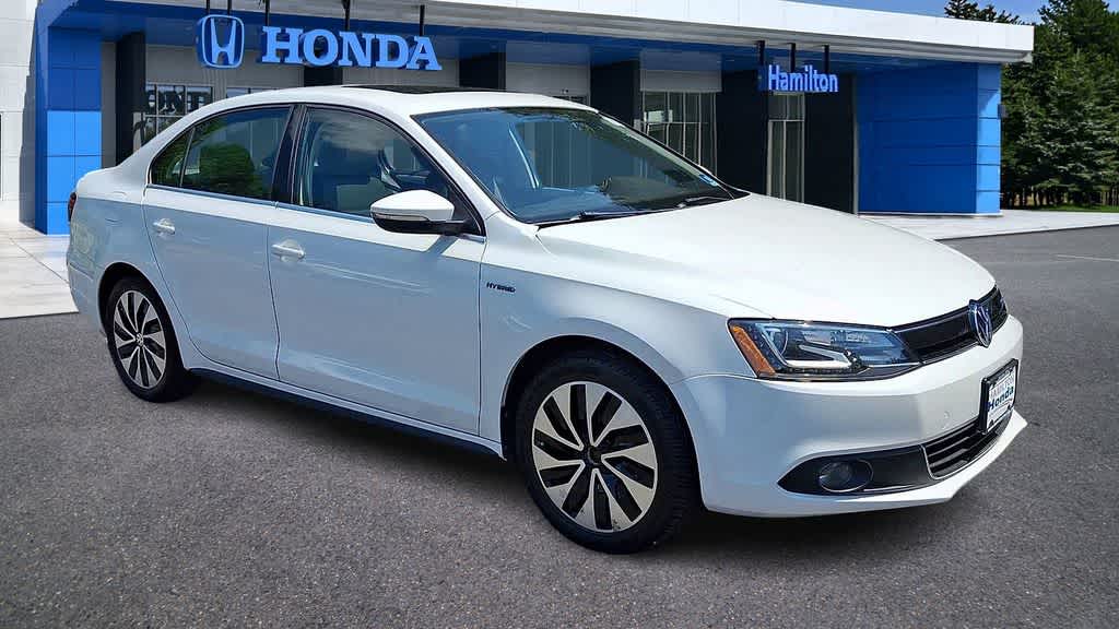 Thumbnail: 2014 Volkswagen Jetta - 2
