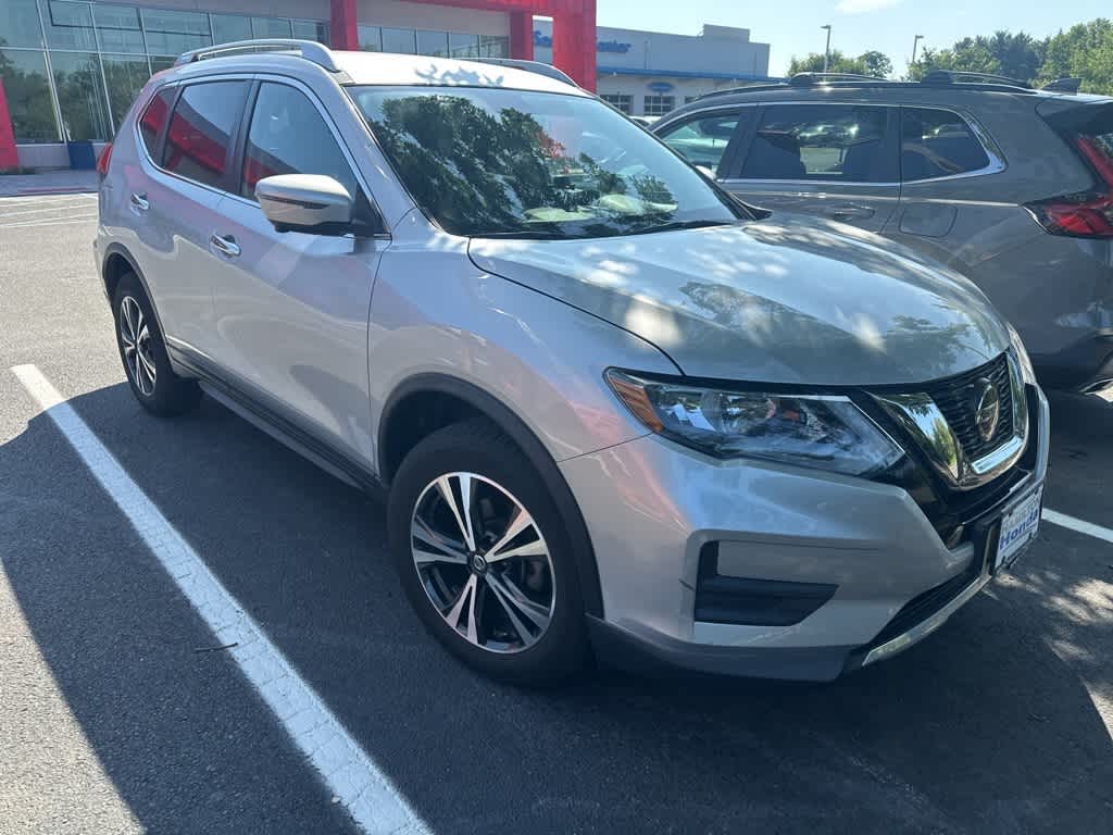 Thumbnail: 2019 Nissan Rogue - 3