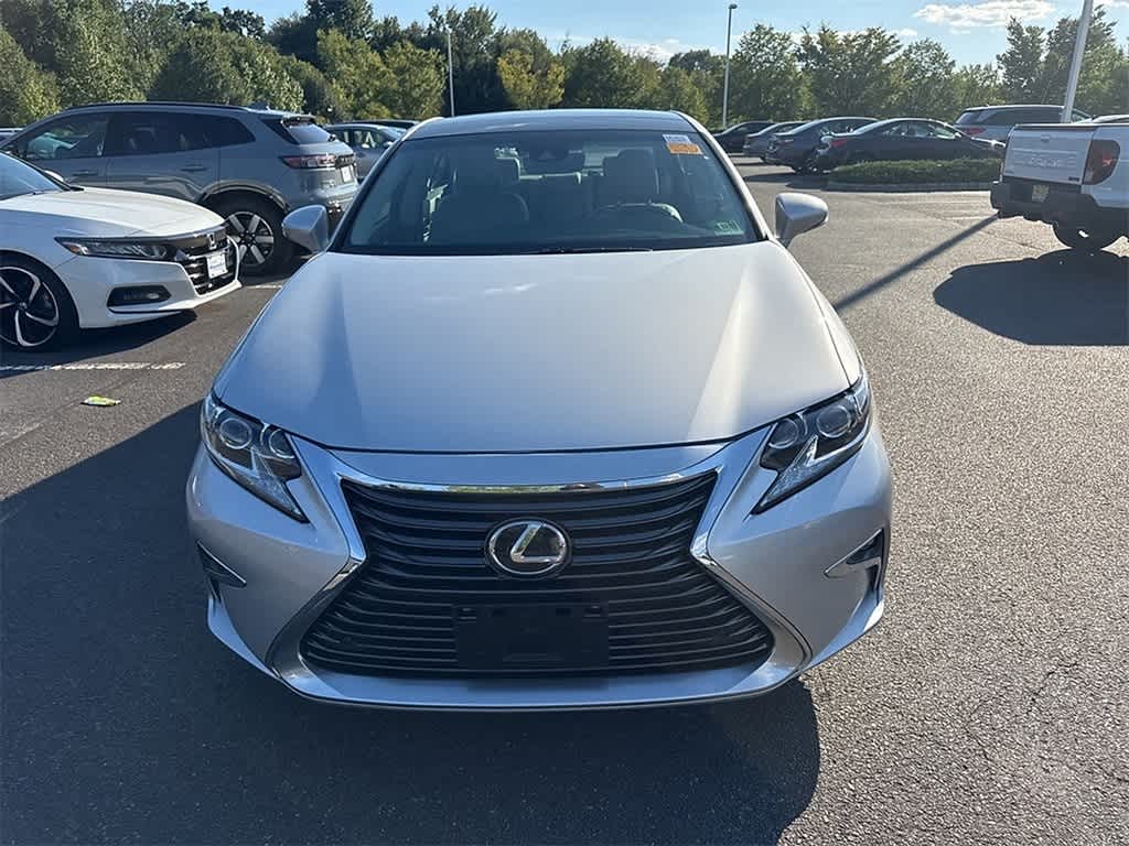Thumbnail: 2016 Lexus ES - 2