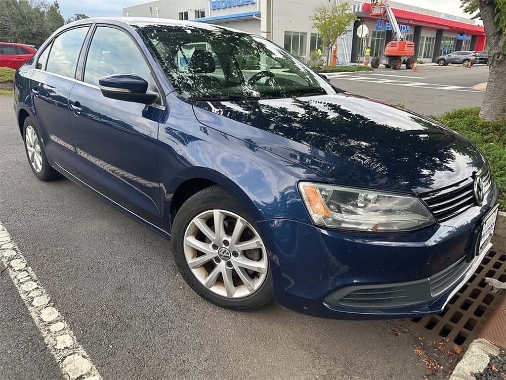 Thumbnail: 2014 Volkswagen Jetta - 3
