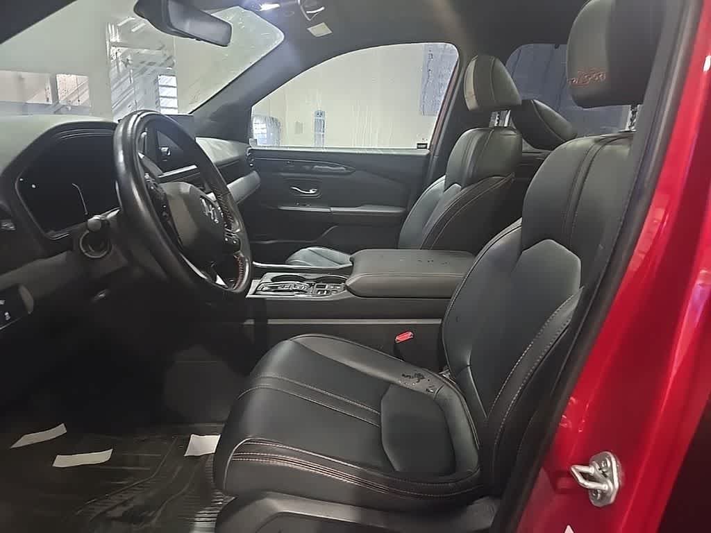 Thumbnail: 2024 Honda Pilot - 12