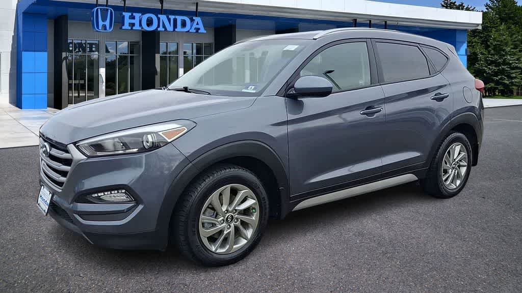Thumbnail: 2017 Hyundai Tucson - 4