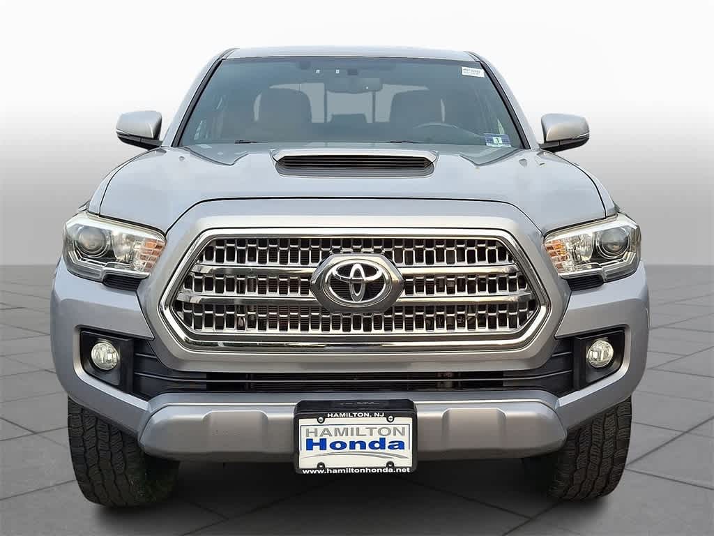 Thumbnail: 2017 Toyota Tacoma - 28