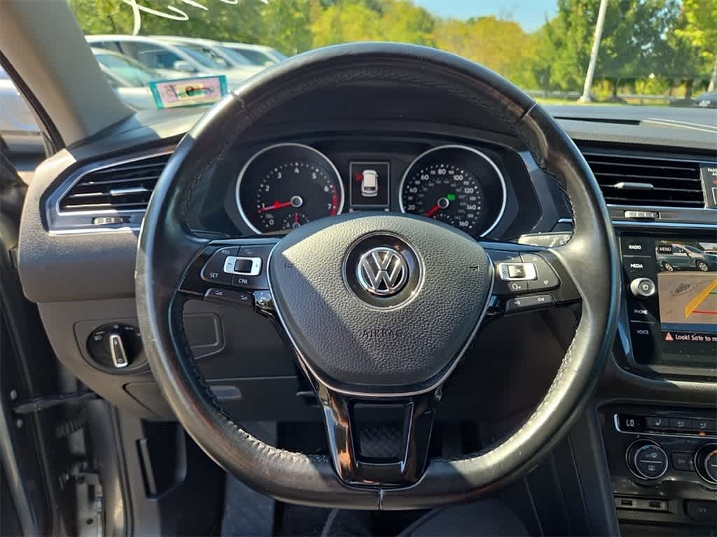 Thumbnail: 2018 Volkswagen Tiguan - 13