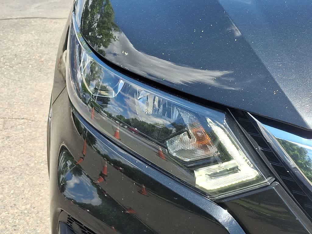 Thumbnail: 2021 Nissan Rogue Sport - 27
