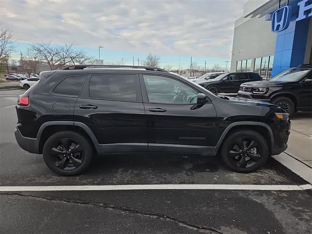Thumbnail: 2019 Jeep Cherokee - 4