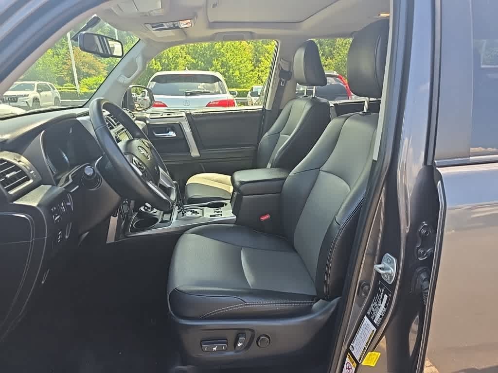 2015 Toyota 4Runner SR5 15