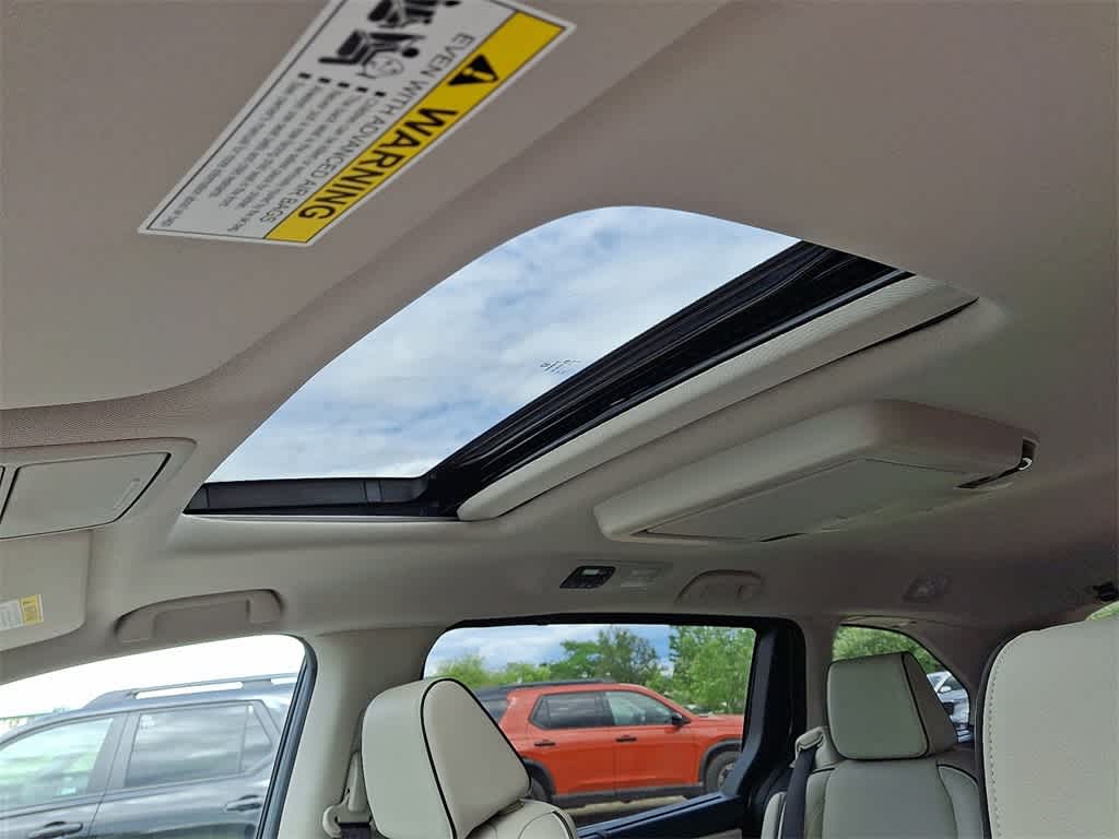 2025 Honda Odyssey Touring 13