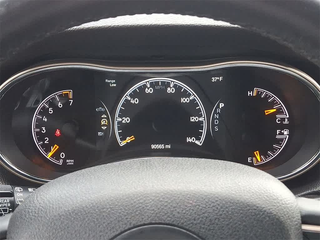 Thumbnail: 2015 Jeep Grand Cherokee - 13