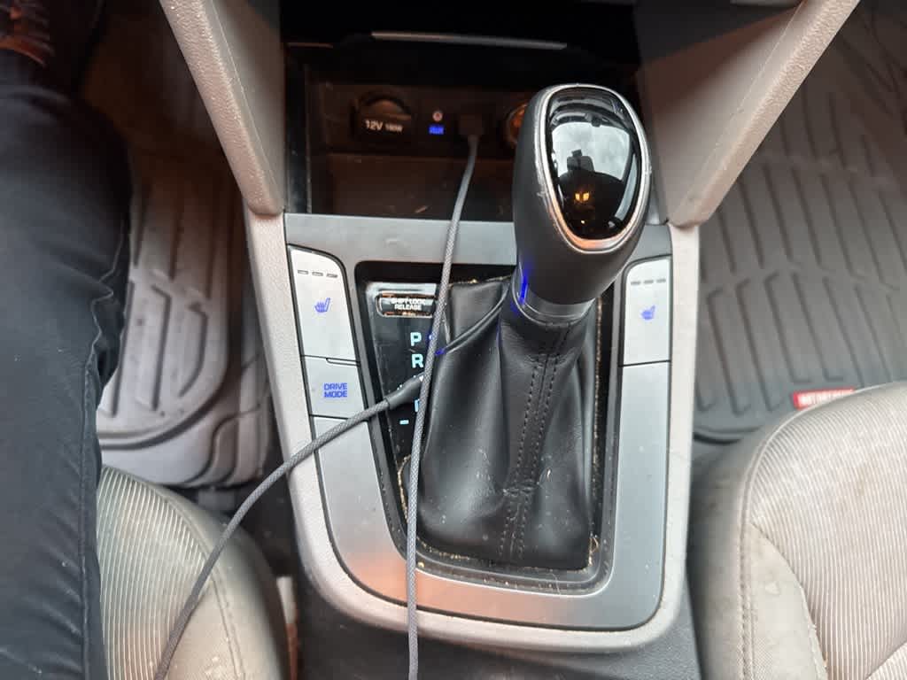 Thumbnail: 2018 Hyundai Elantra - 15