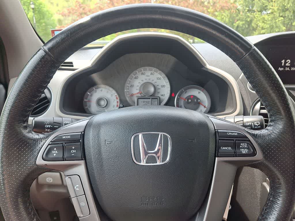 Thumbnail: 2015 Honda Pilot - 16