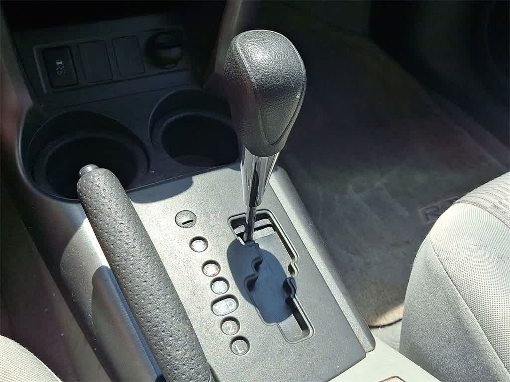 Thumbnail: 2011 Toyota RAV4 - 12