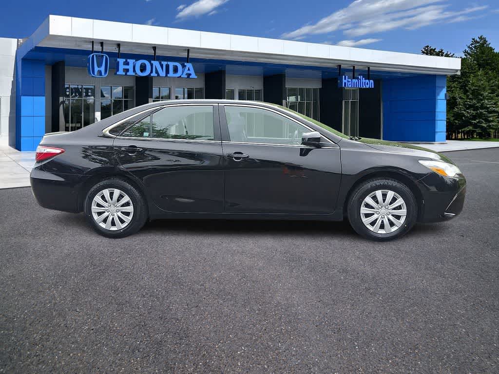 Thumbnail: 2017 Toyota Camry - 25