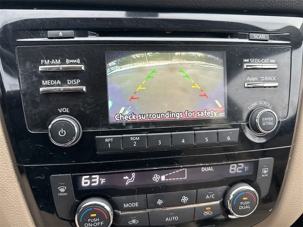 Thumbnail: 2016 Nissan Rogue - 11