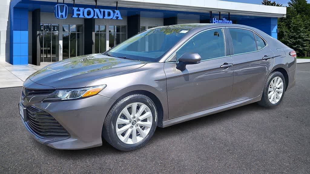 Thumbnail: 2018 Toyota Camry - 4