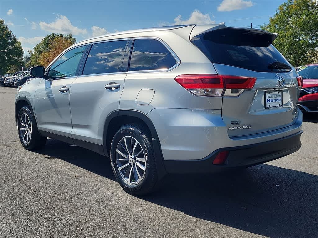 Thumbnail: 2019 Toyota Highlander - 24