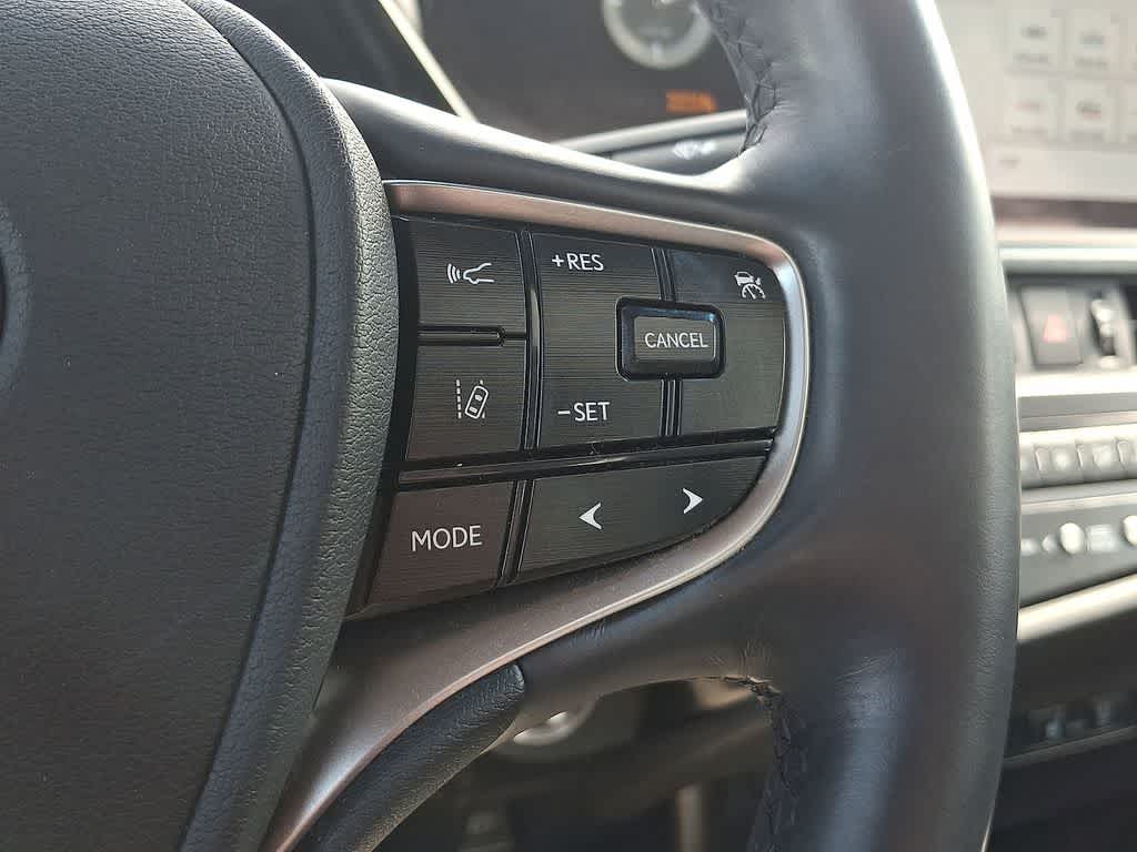 Thumbnail: 2023 Lexus ES - 18