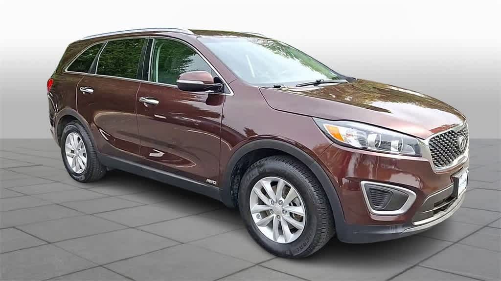 Thumbnail: 2016 Kia Sorento - 2
