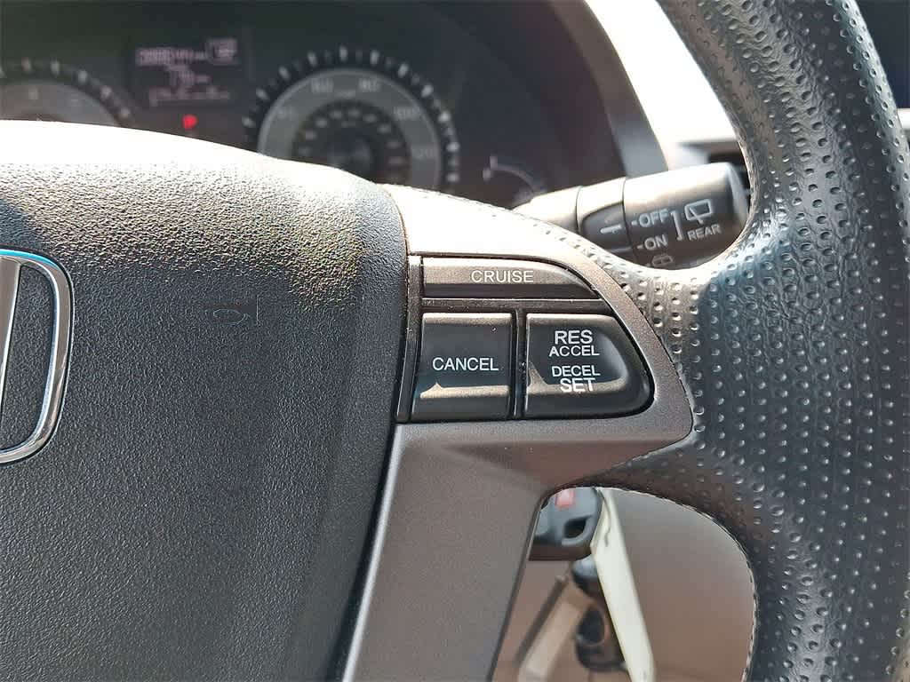 Thumbnail: 2012 Honda Odyssey - 18