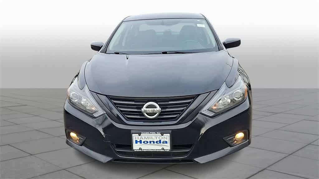 Thumbnail: 2018 Nissan Altima - 3