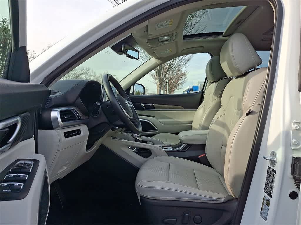 Thumbnail: 2020 Kia Telluride - 11