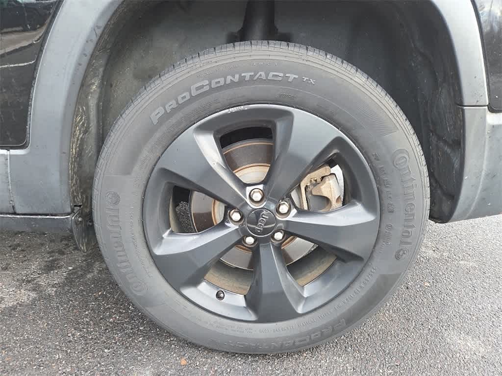 Thumbnail: 2019 Jeep Cherokee - 9