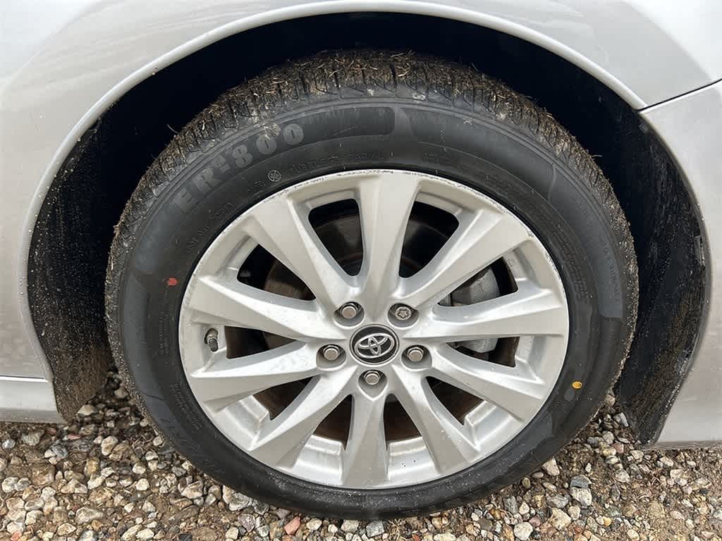 Thumbnail: 2018 Toyota Camry - 9