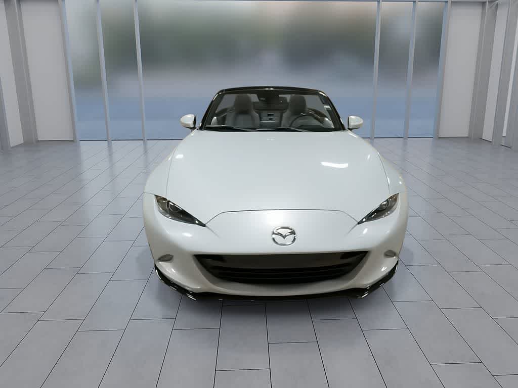 Thumbnail: 2017 Mazda MX-5 Miata - 3