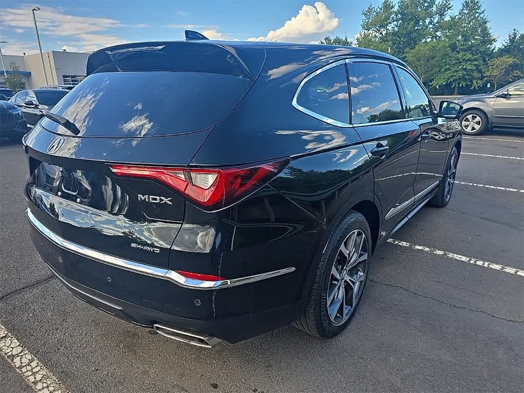 Thumbnail: 2022 Acura MDX - 4
