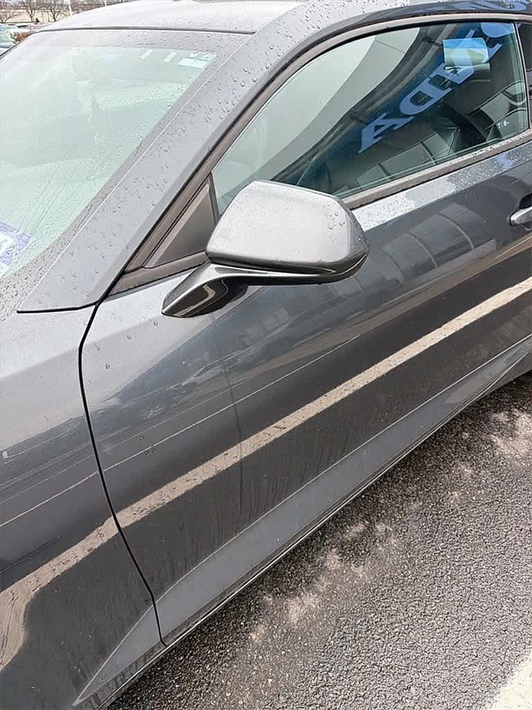 Thumbnail: 2017 Chevrolet Camaro - 12