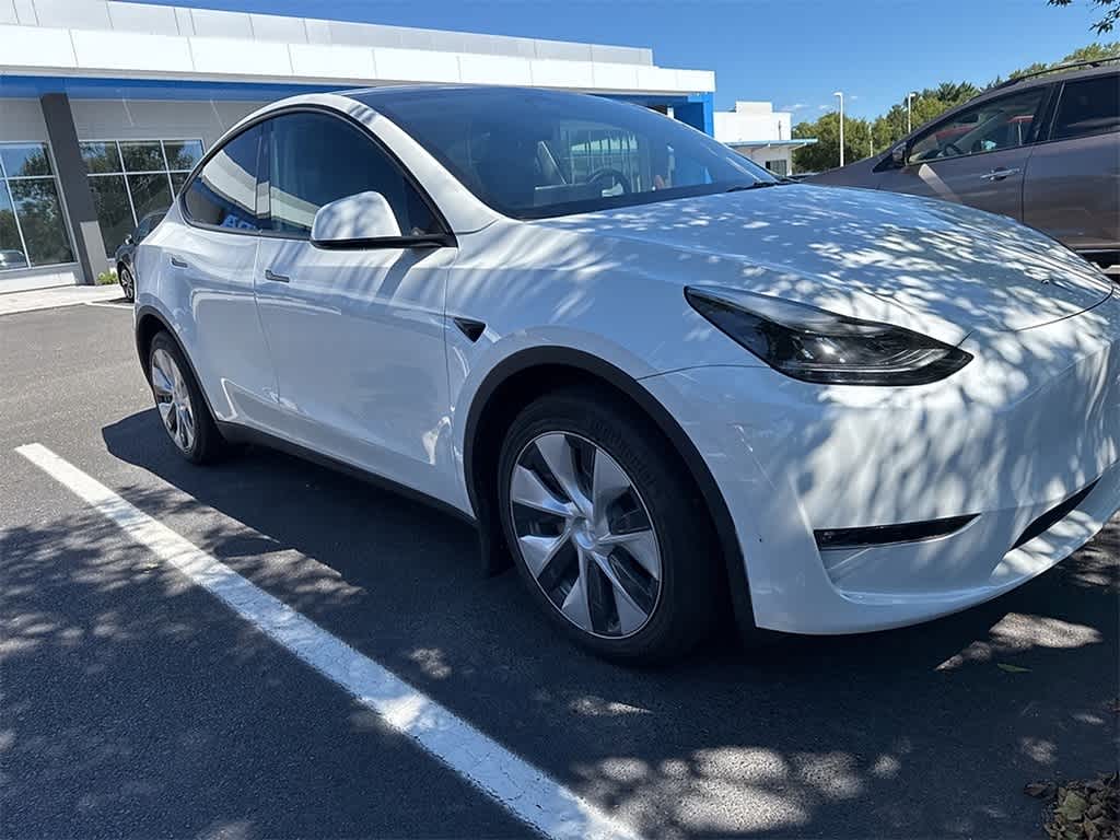 Thumbnail: 2023 Tesla Model Y - 3