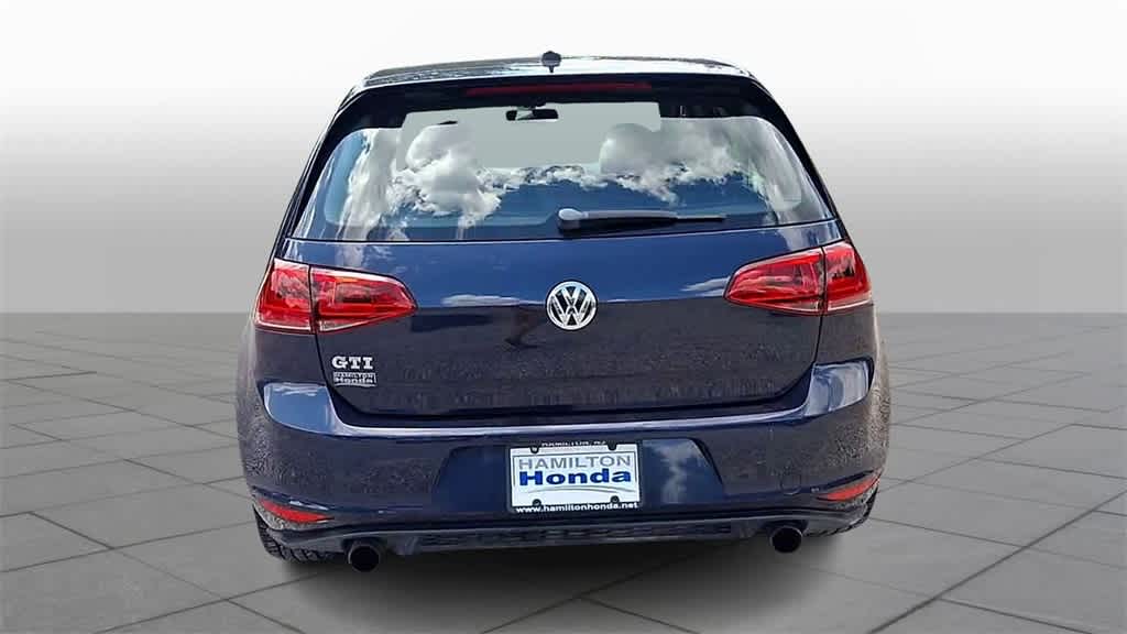 Thumbnail: 2015 Volkswagen Golf - 7