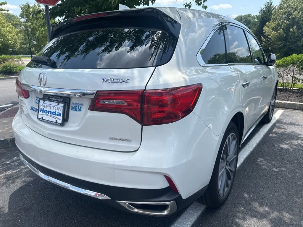 Thumbnail: 2017 Acura MDX - 4