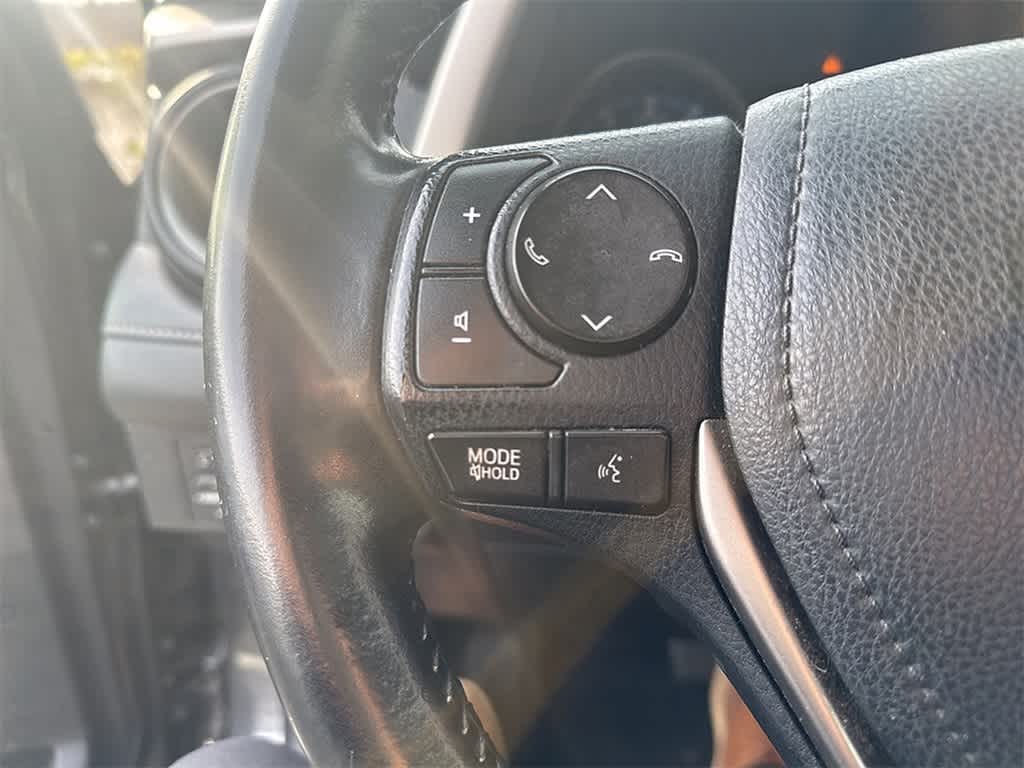 Thumbnail: 2017 Toyota RAV4 - 11