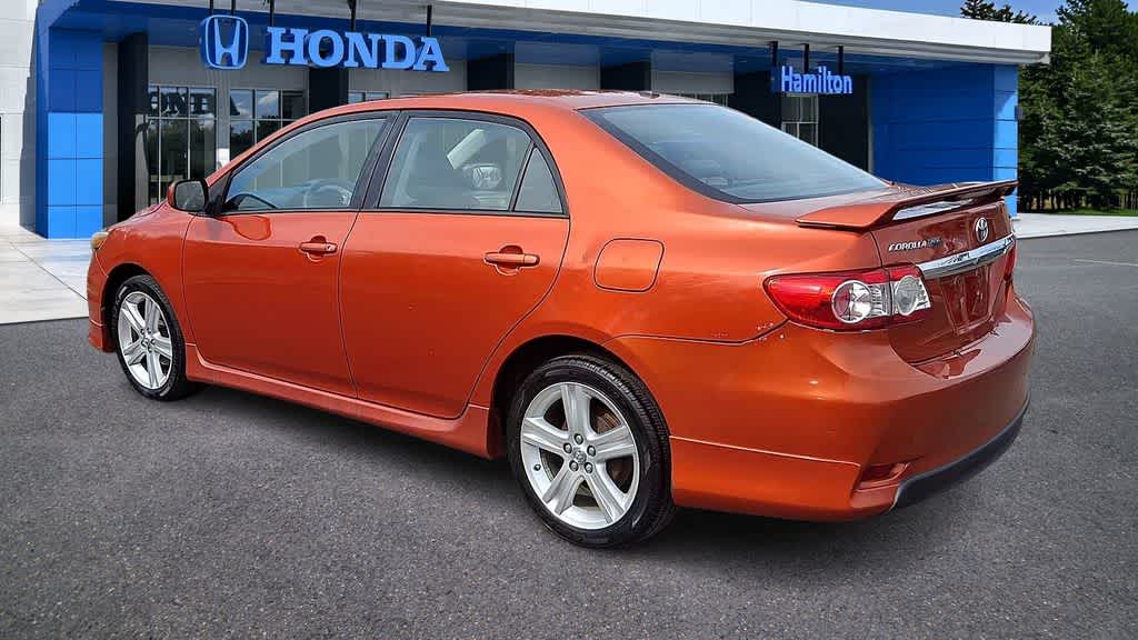Thumbnail: 2013 Toyota Corolla - 6