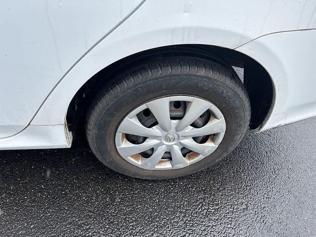 Thumbnail: 2010 Toyota Corolla - 12