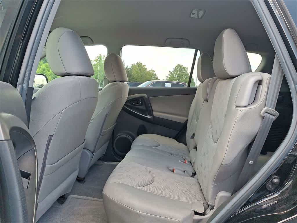 Thumbnail: 2011 Toyota RAV4 - 20