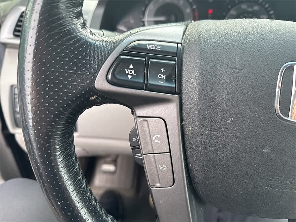 Thumbnail: 2011 Honda Odyssey - 11