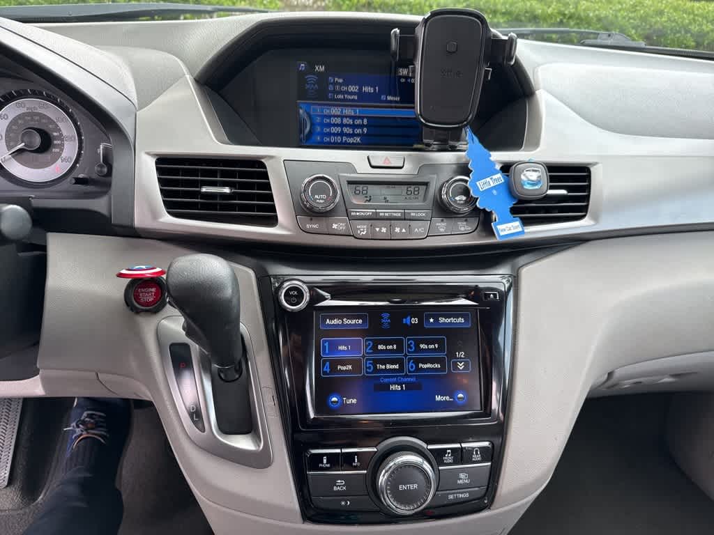 2016 Honda Odyssey SE 15