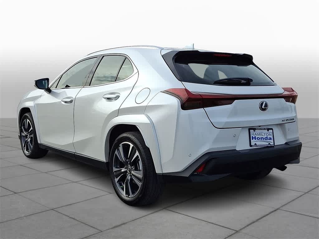 Thumbnail: 2023 Lexus UX - 22
