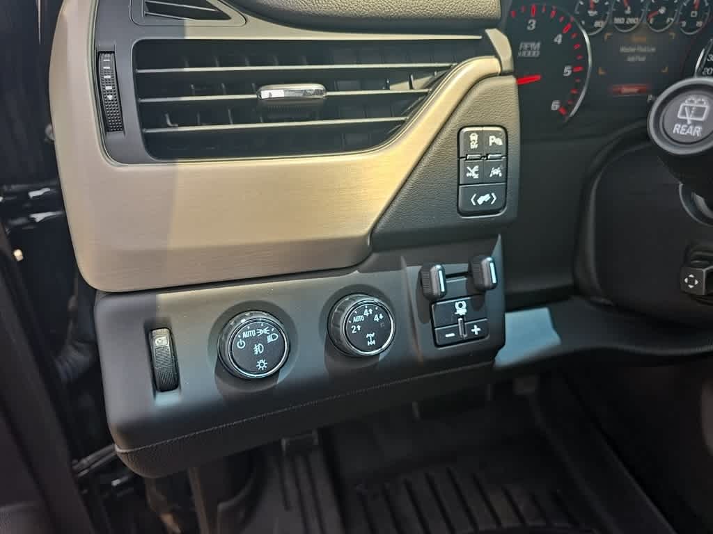 2016 GMC Yukon Denali 17
